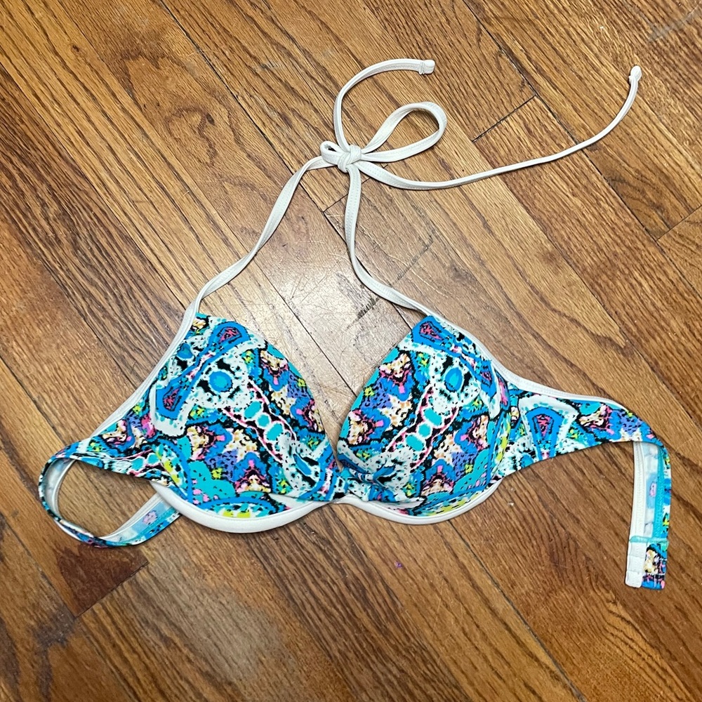 Bikini top
